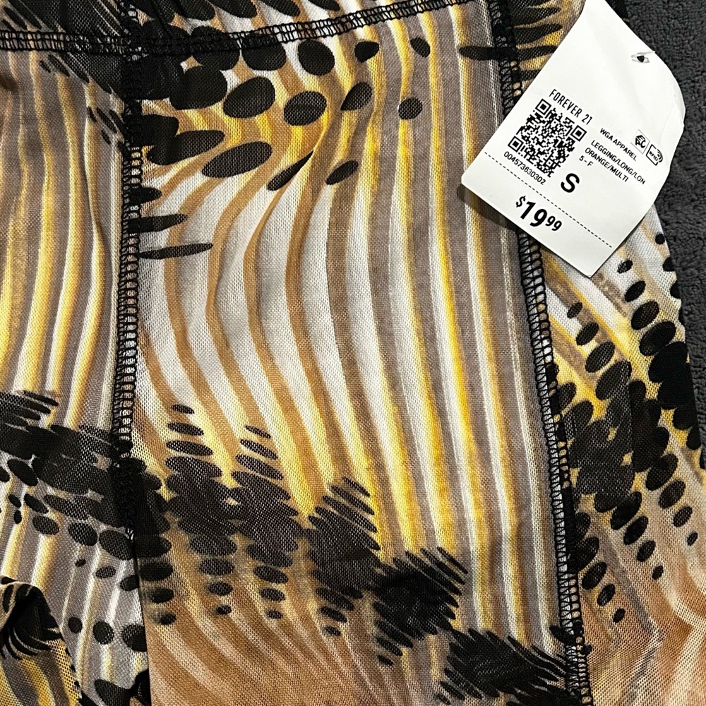 Forever 21 Gold and Black Flared Patterned Leggings